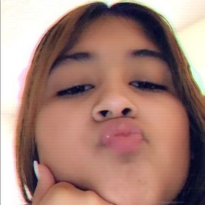 Meet your Posher, Myla